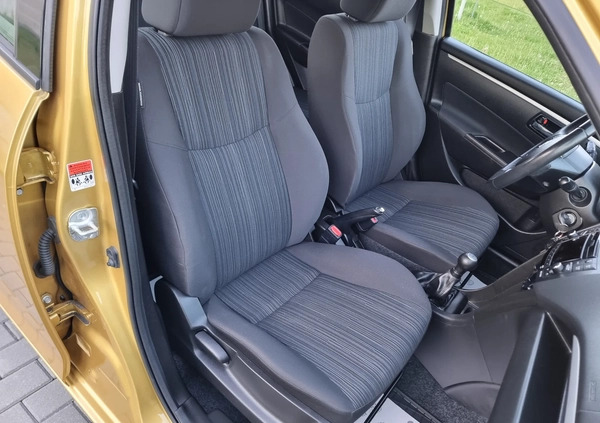 Suzuki Swift cena 35900 przebieg: 106000, rok produkcji 2014 z Gostyń małe 497